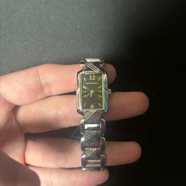 버버리 여성용 쿼츠 시계