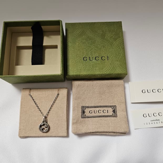 구찌 인터로킹 목걸이 (정품보증서포함)