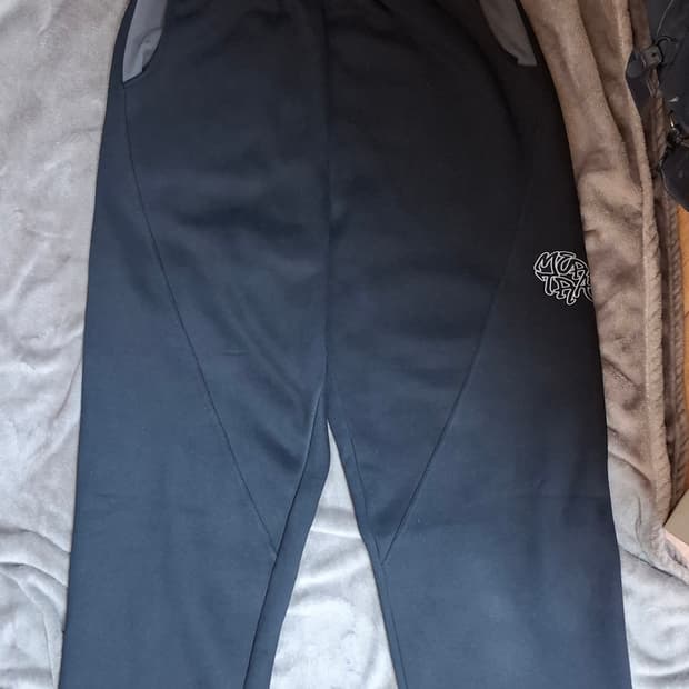 mertea black joggers [M] 새상품