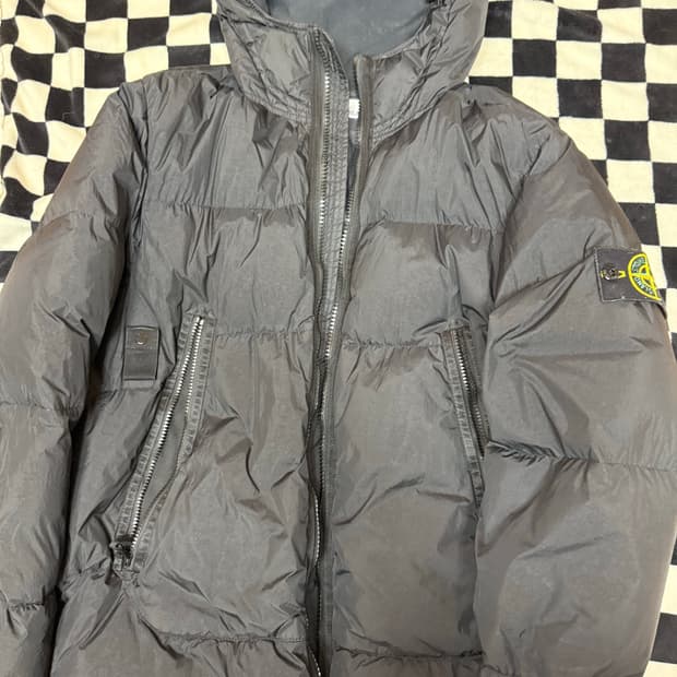 스톤아일랜드 크링클랩스 패딩