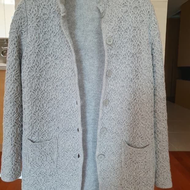 메리노울100% 니트 