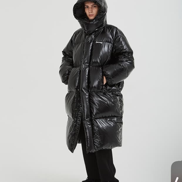 트레셔 매거진 로고 글로시 오버핏 롱 푸퍼 (남녀공용)