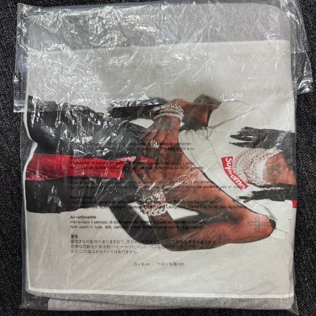 슈프림 플레이보이 카티 반팔