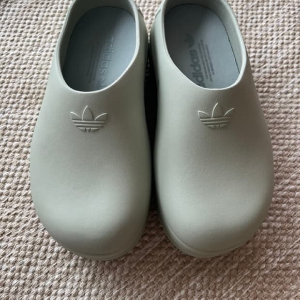 아디다스 Adifom 클로그