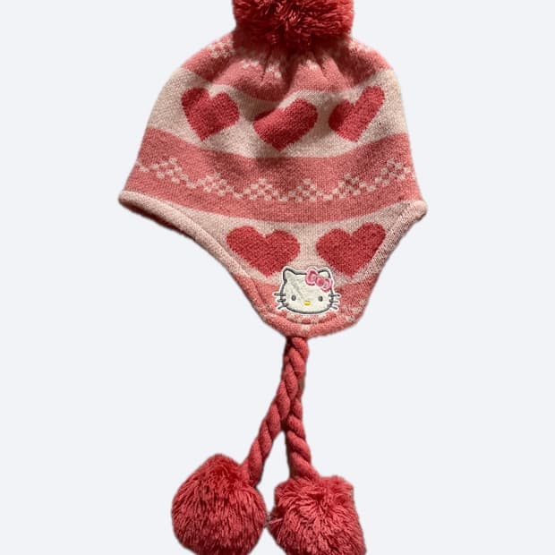 산리오 일본 정품) 헬로키티 하트 폼폼 귀도리 이어플랩 비니 모자