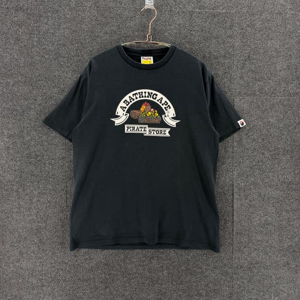 베이프 피라테 프린팅 반팔티