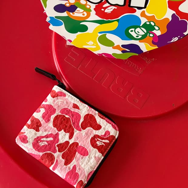 베이프 핑크지갑