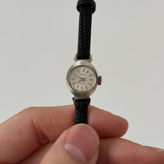 1960s Oval Mini Ladies Manual Winding