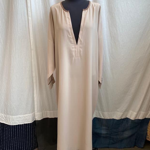 베이지 레이어드 맥시원피스(L)