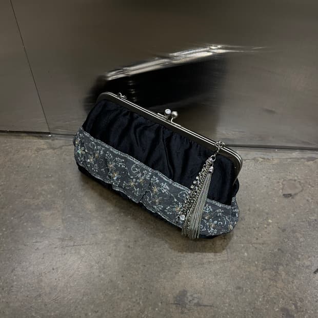 Oriental coin chain bag