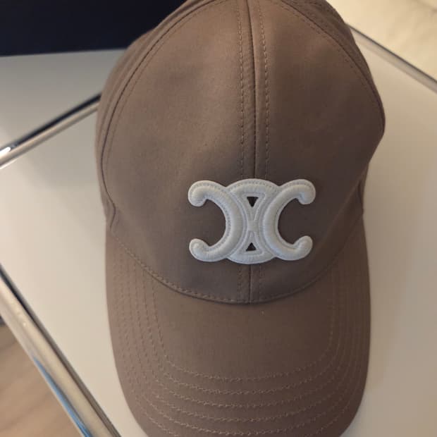 셀린느 트리옹프 베이스볼캡