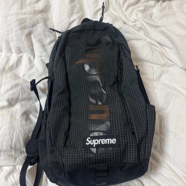 슈프림 리플렉티브 백팩 24ss