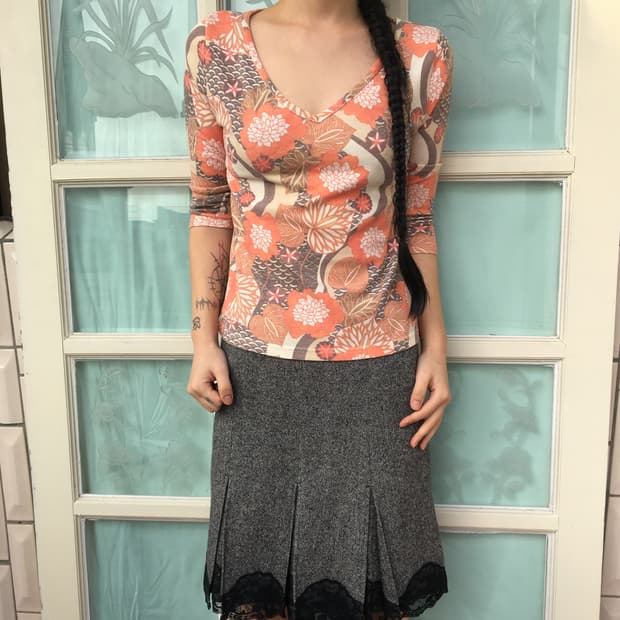 Oriental pattern sleeve