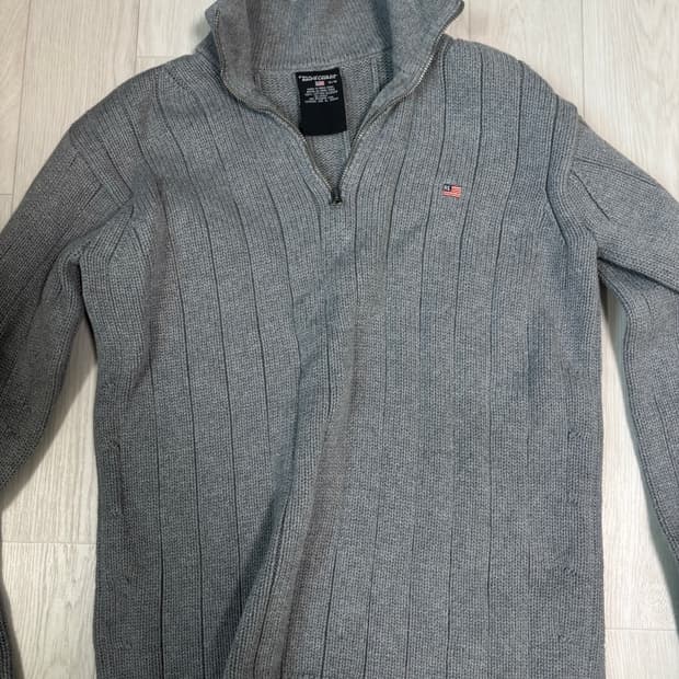 폴로 하프집업 니트