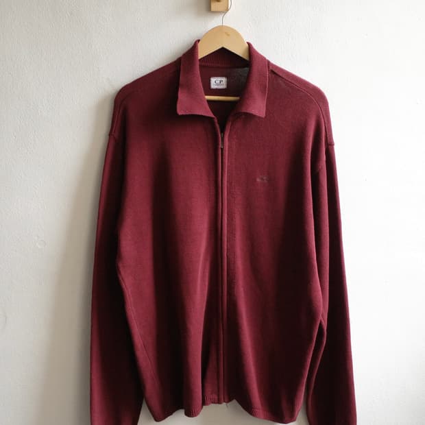 씨피컴퍼니 니트 집업