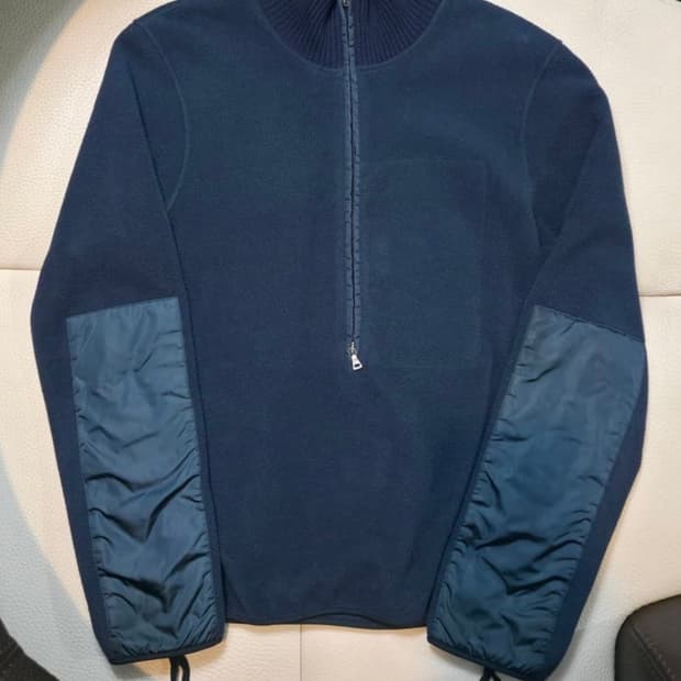 프라다 스포츠 하프 집업 플리스