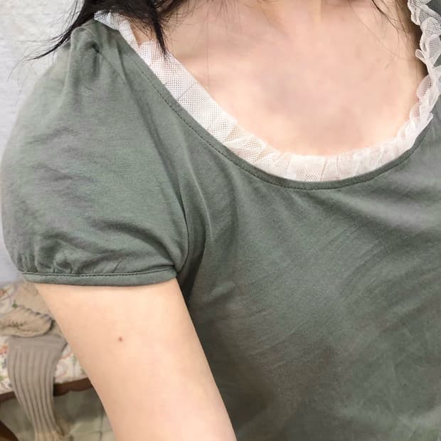 lace detail top