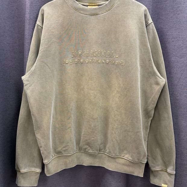 NOMANUAL 워싱 피그먼트 맨투맨 티셔츠