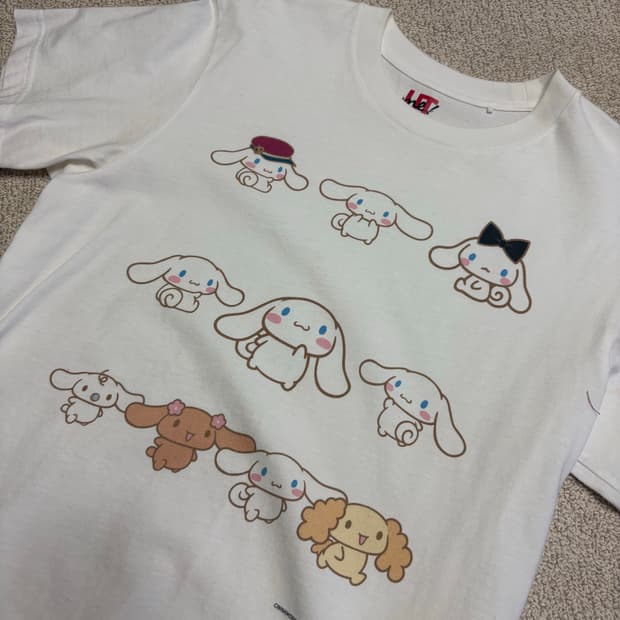 UT 일본 유니클로 시나모롤 반팔 티셔츠