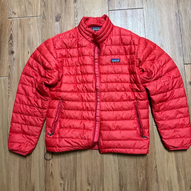 파타고니아 레드 패딩
