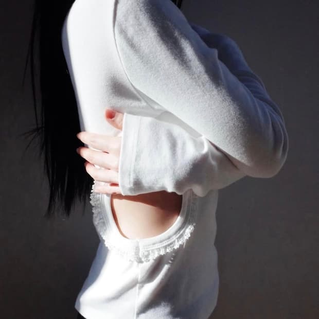 체메씨 긴팔 롱슬리브 white