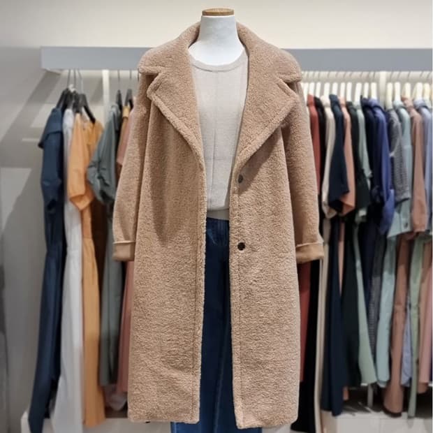 더아이잗(The izzat) 리버시블 테디베어코트 55-66