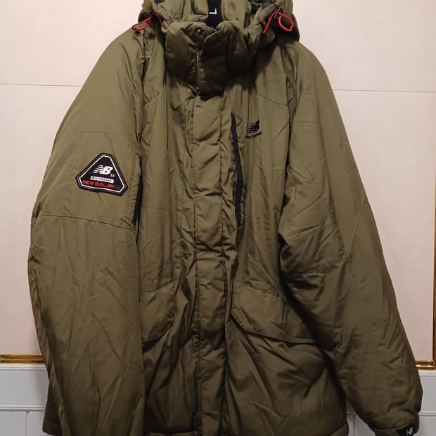 뉴발란스 정품 남성 패딩 110 (XXL) 사이즈