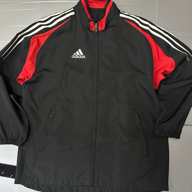 아디다스 컨버터블 웜업 바람막이 블랙 95