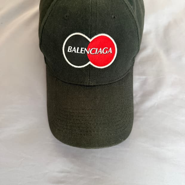 발렌시아가 모자