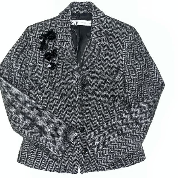 ZARA 블랙 플라워 디테일 슬림핏 자켓
