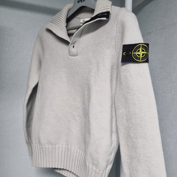 [백화점판] 스톤아일랜드 니트 반집업 아이보리