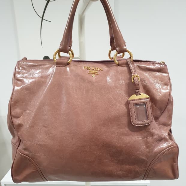 프라다 핑크가방 (숄더끈포함)