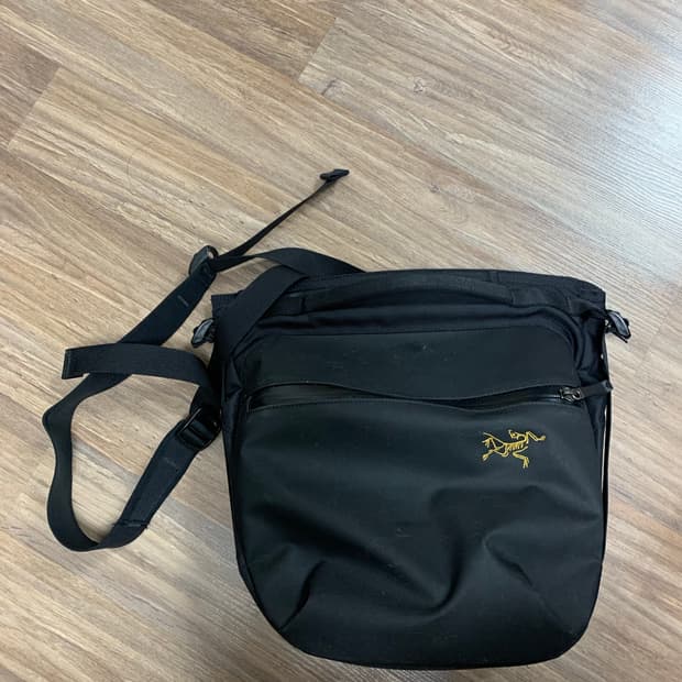 아크테릭스 아로8