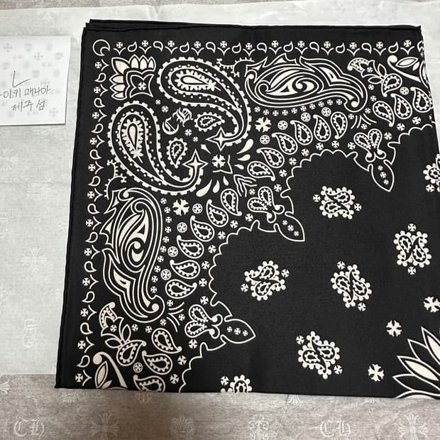 크롬하츠 실크반다나 블랙