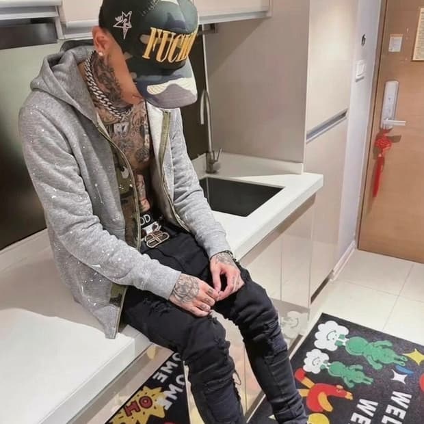 꼼데가르송 옴므 페인팅디테일 후드집업