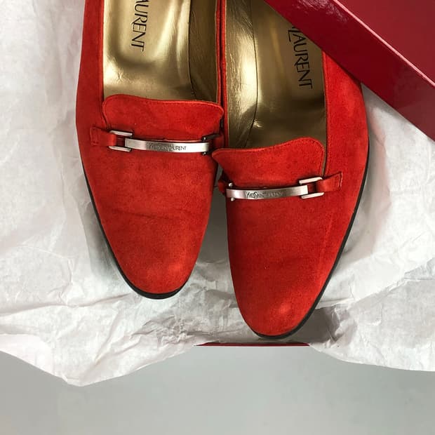 Yves Saint Laurent YSL 레드 스웨이드 펌프스 힐