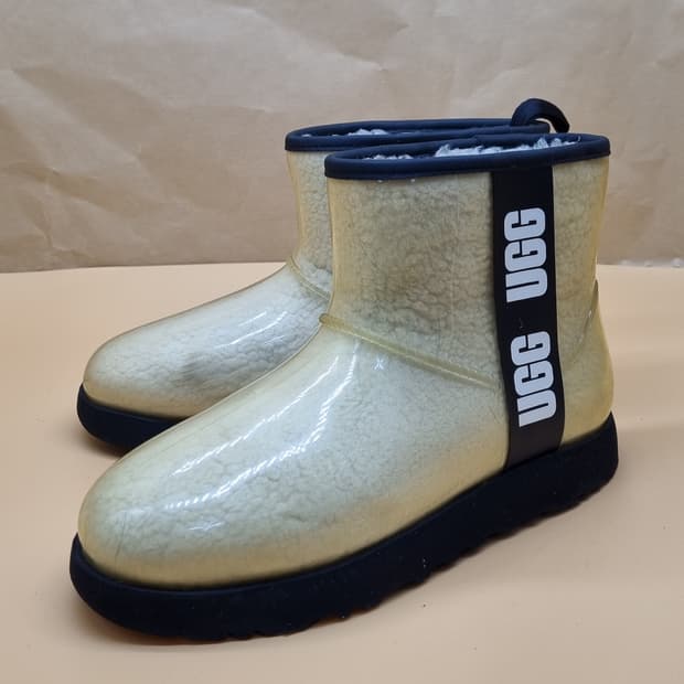 UGG 어그 클래식 클리어 미니부츠245