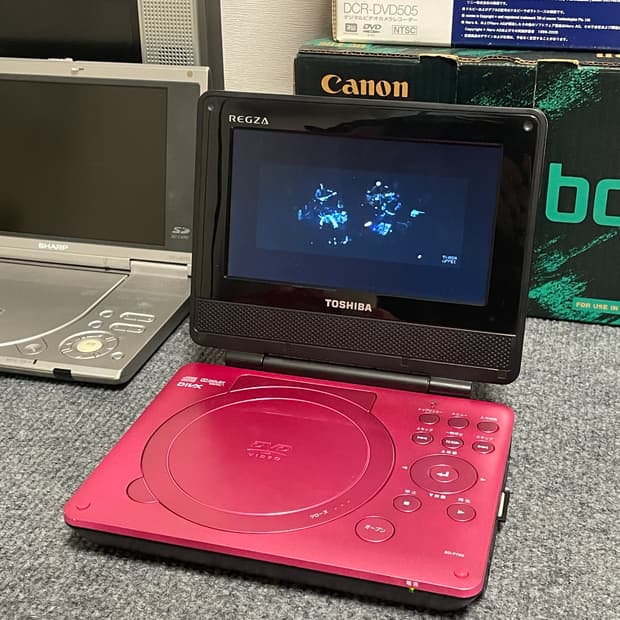 도시바 REGZA SD-P76S 포터블 DVD 플레이어