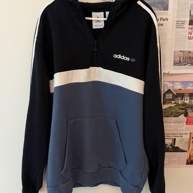 아디다스 반집업 후드티