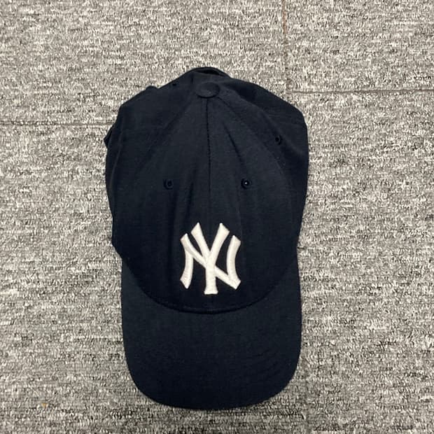 MLB 엠엘비 뉴욕 양키스 볼캡 네이비