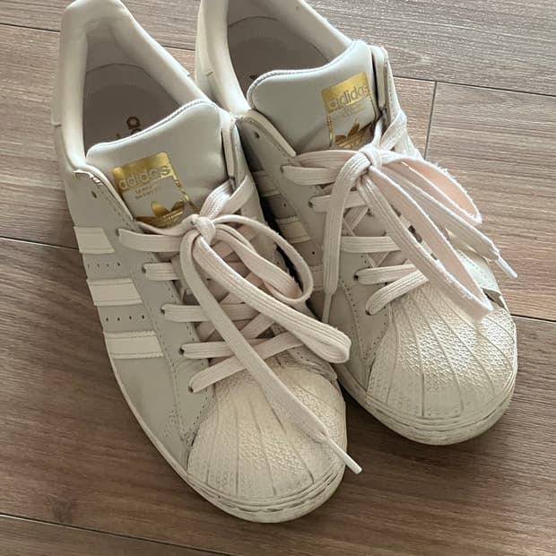 아디다스 슈퍼스타 240