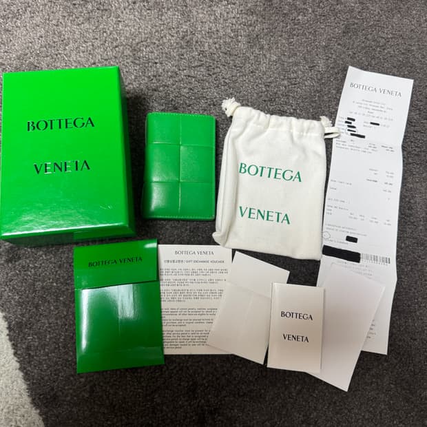 (백화점판/풀구성) 보테가베테나 카세트 플랩 카드지갑