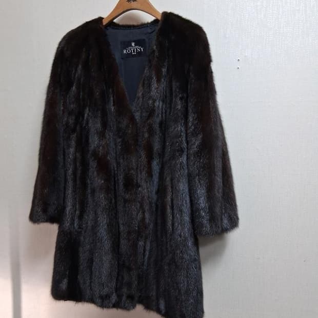 일본구제 ROTINY 밍크하프쟈켓 밍크코트 짙은브라운 검정섞인 66까지