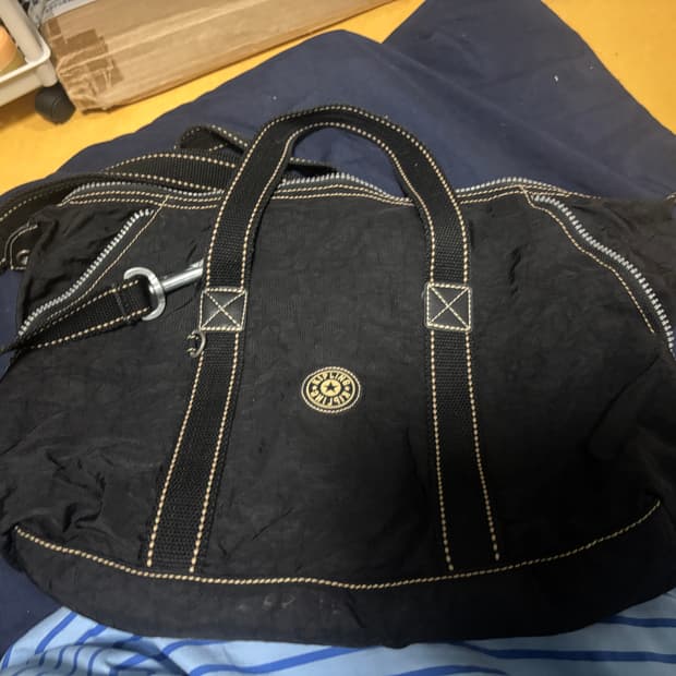 키플링 블랙 여행용 보스턴 가방 크로스백