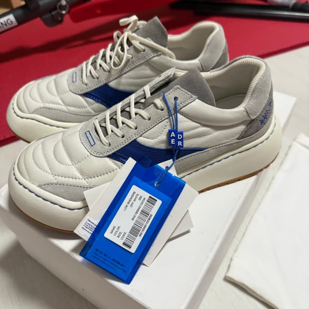 아더에러 Ader Error Log; Wem Off White 