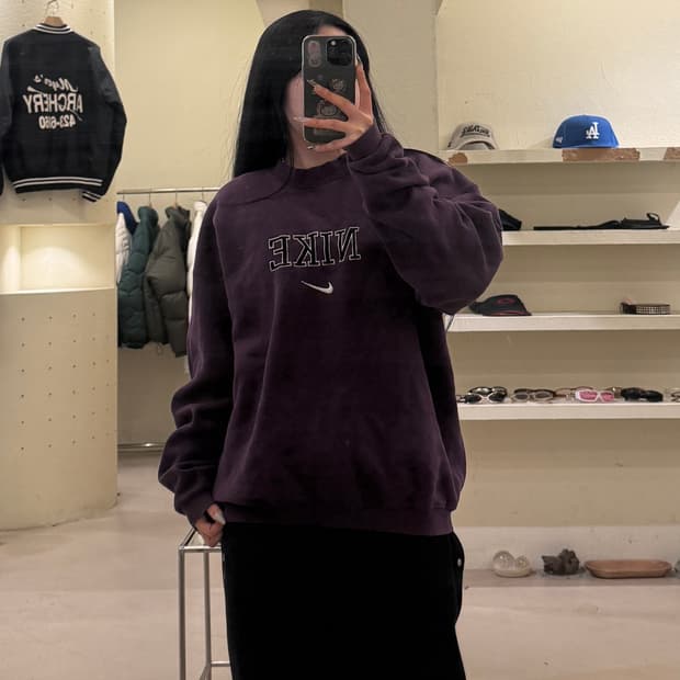 나이키 빅로고 스우시 크루넥 퍼플 U816