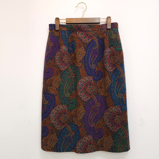 울100 페이즐리 H라인 미디스커트