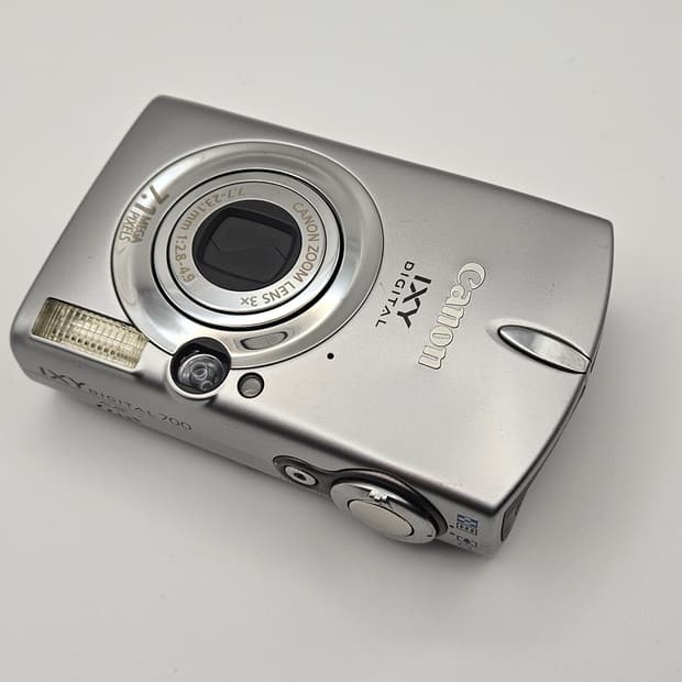 ixy700 (익서스750) 빈티지디카 