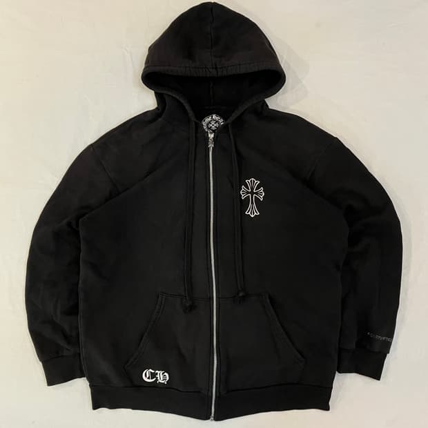 크롬하츠 트리플 크로스 세메터리 대거 팬던트 후드집업