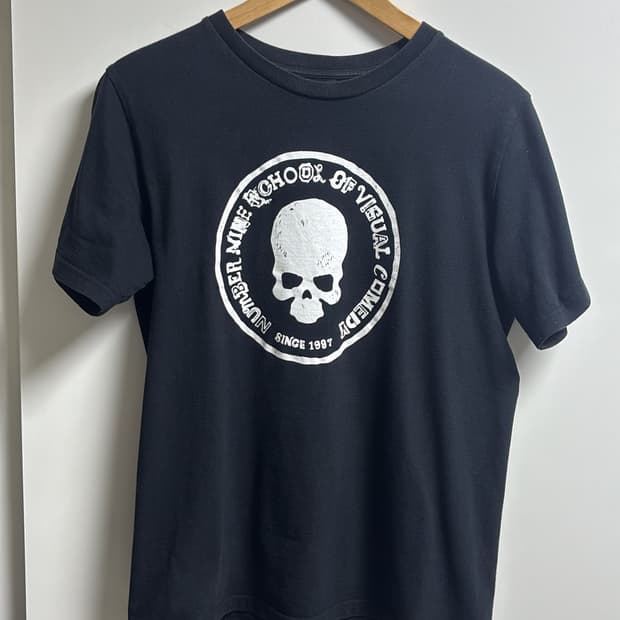 넘버나인 반팔 스컬 티셔츠